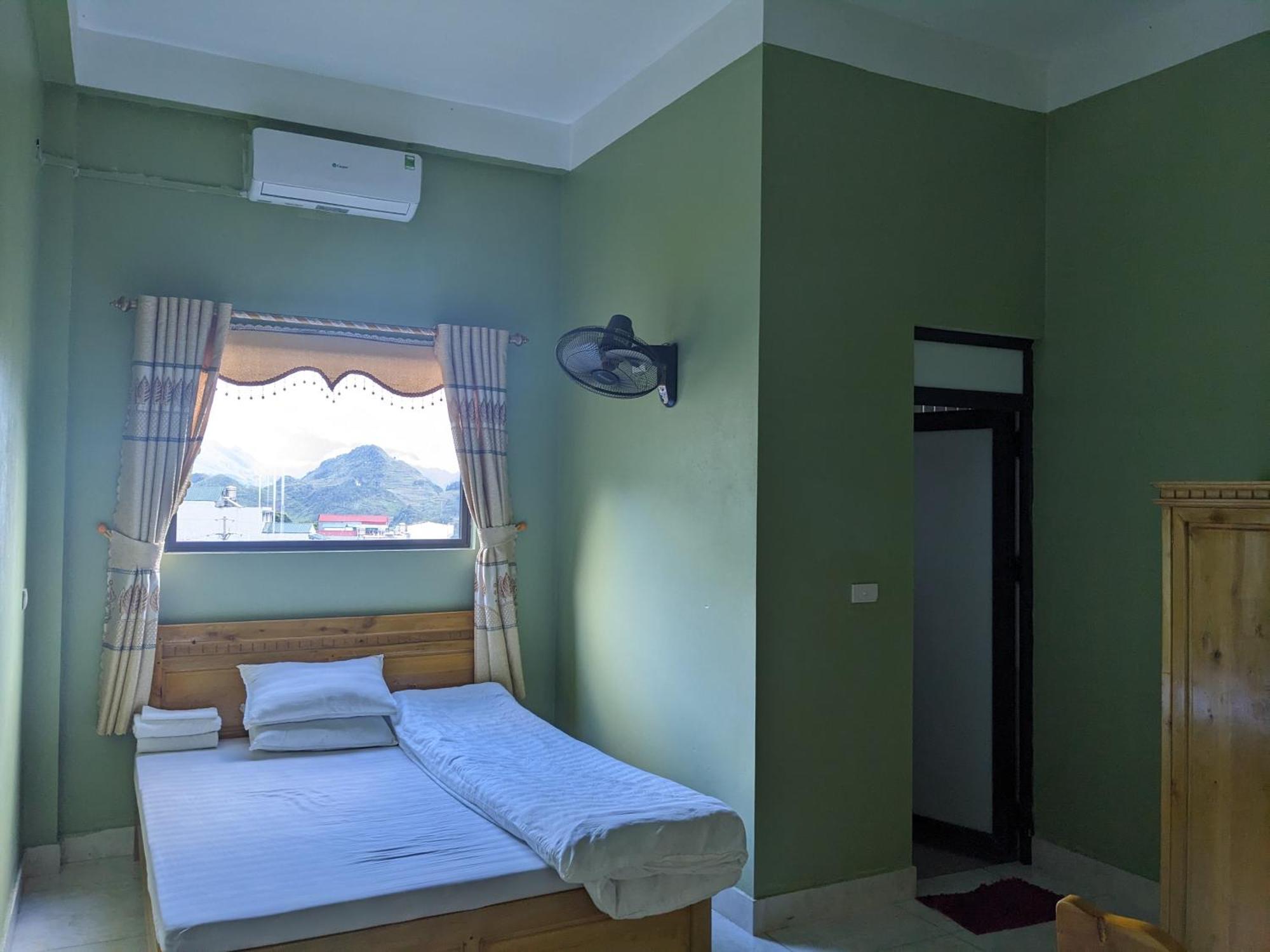 Hotel Nha Nghi Ngoc Lam Quan Ba Habitación foto